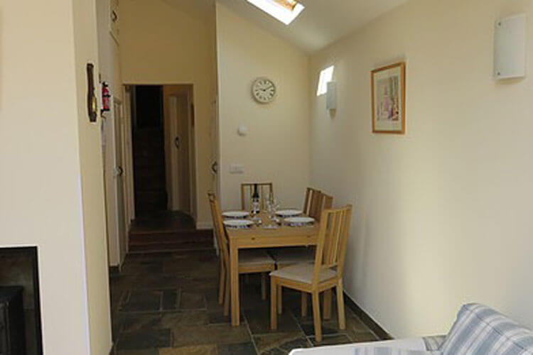 Strawberry Hill Cottage - Image 4 - UK Tourism Online