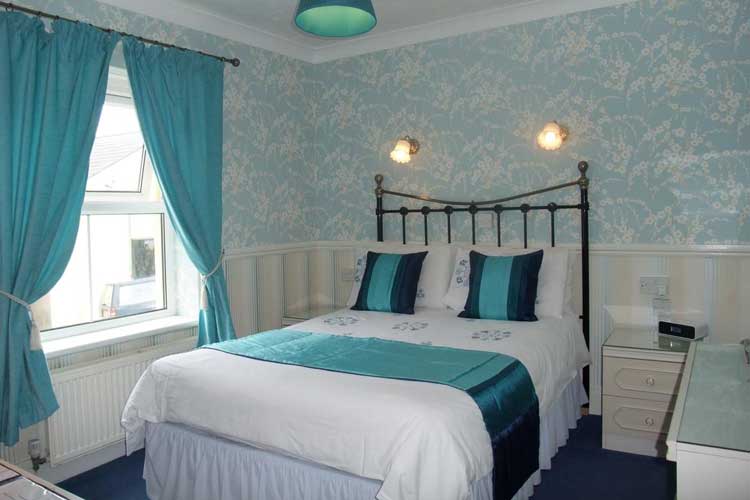 Sunny Bank Guest House - Image 2 - UK Tourism Online