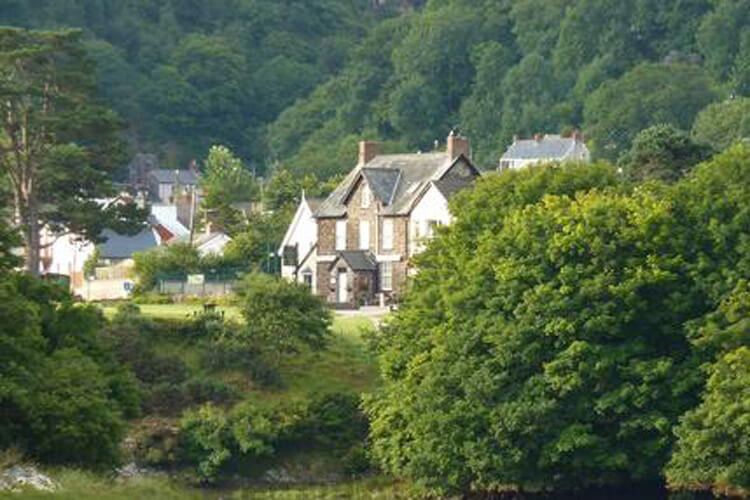 Teifi Netpool Inn - Image 1 - UK Tourism Online
