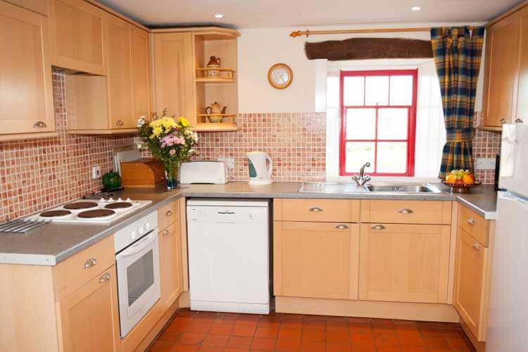 Treginnis Cottages - Image 3 - UK Tourism Online