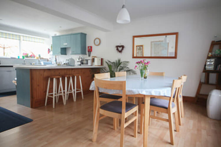 Ty Dafydd Newport Pembs Holiday Cottage - Image 2 - UK Tourism Online