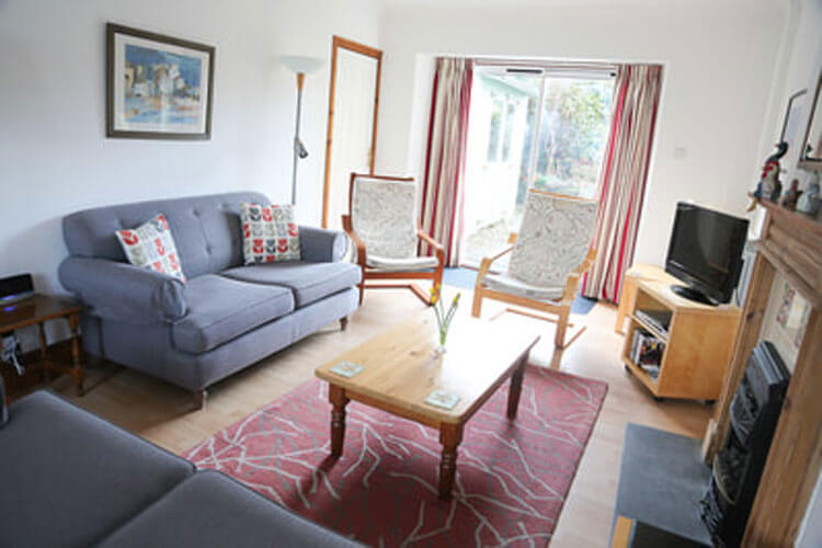 Ty Dafydd Newport Pembs Holiday Cottage - Image 3 - UK Tourism Online