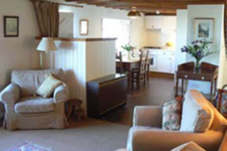 Ty-Gwartheg Holiday Cottage - Image 2 - UK Tourism Online