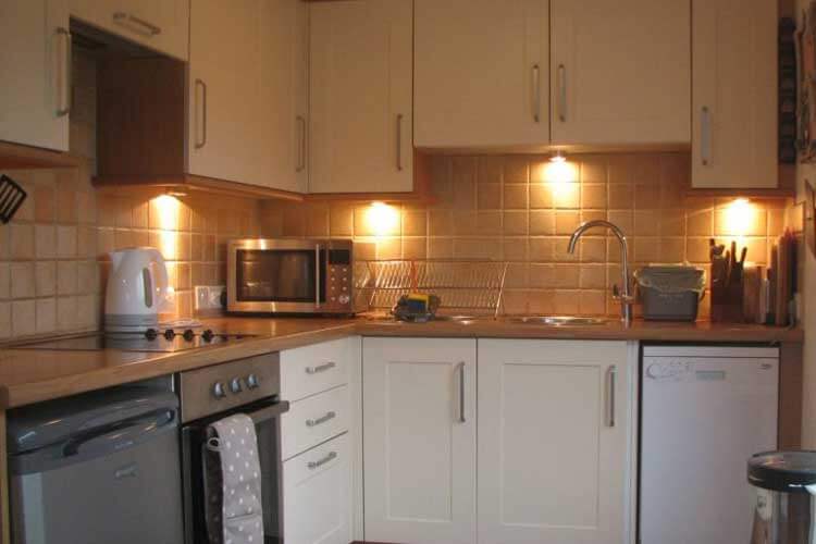 Westerly Holiday Cottage - Image 4 - UK Tourism Online