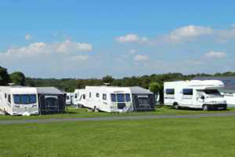 Wood Park Caravans - Image 3 - UK Tourism Online