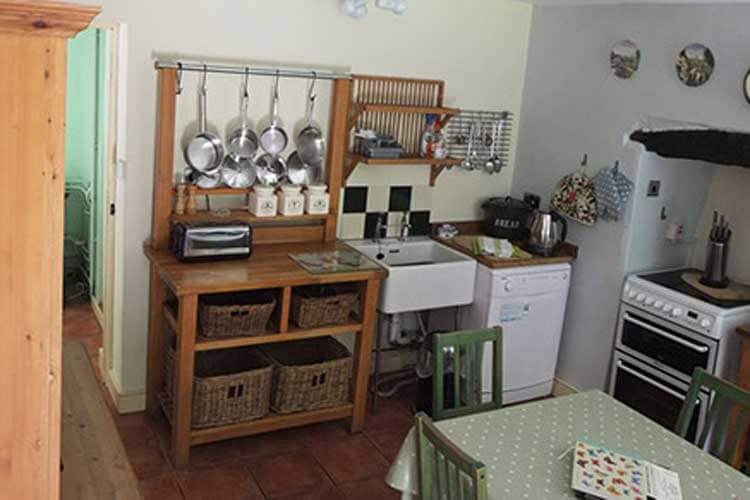 Wood Cottage Holidays - Image 3 - UK Tourism Online