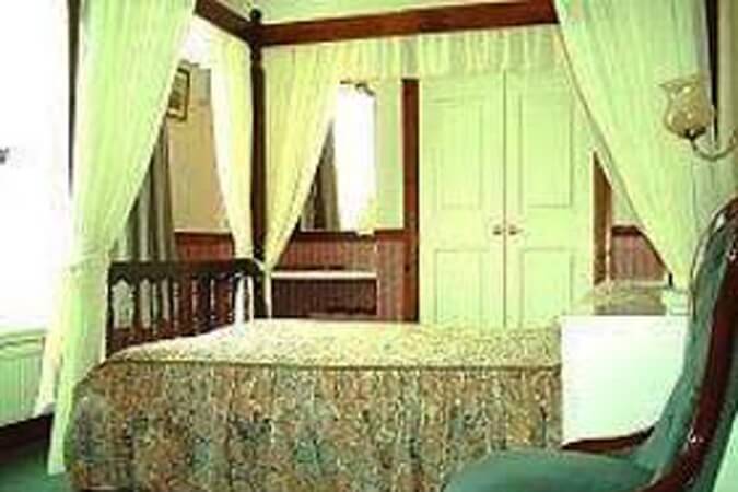 Y-Gorlan Guesthouse Thumbnail | St Davids - Pembrokeshire | UK Tourism Online