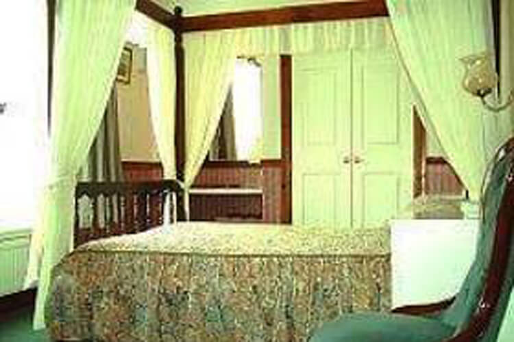 Y-Gorlan Guesthouse - Image 1 - UK Tourism Online