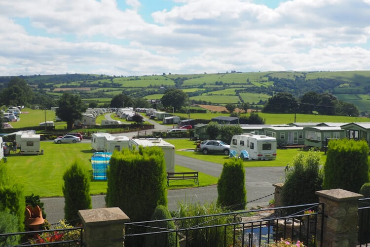 Bank Farm Caravan Park - Image 1 - UK Tourism Online