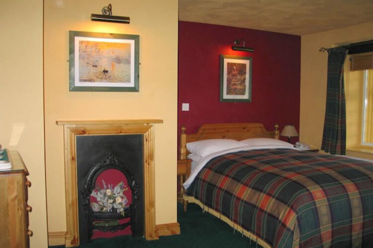 Bradford Arms Hotel - Image 3 - UK Tourism Online