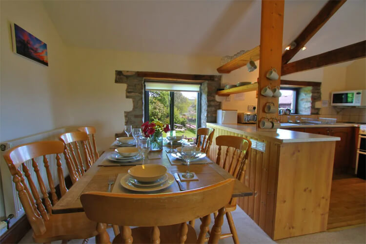 Cefncoedbach Cottages - Image 3 - UK Tourism Online