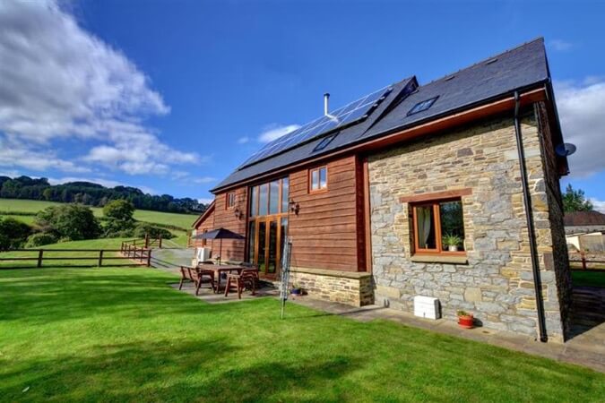 Dan Yr Eglwys Holiday Cottage Thumbnail | Builth Wells - Powys | UK Tourism Online