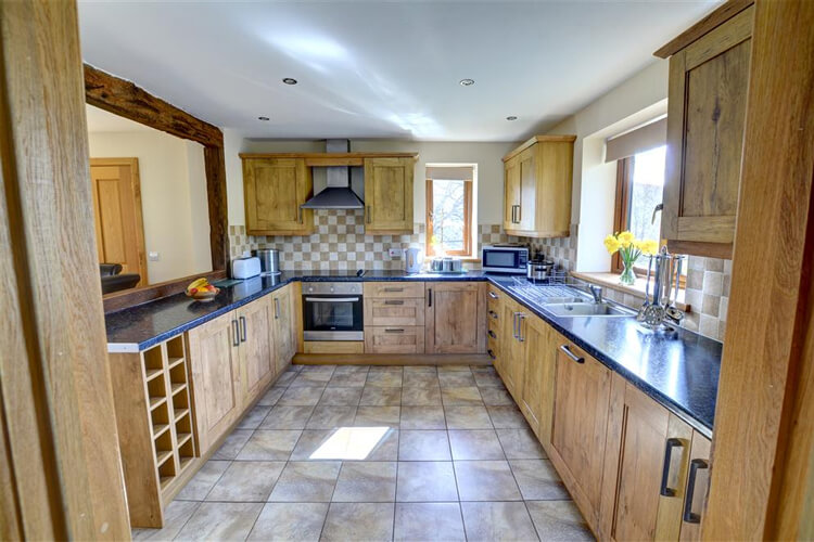 Dan Yr Eglwys Holiday Cottage - Image 3 - UK Tourism Online