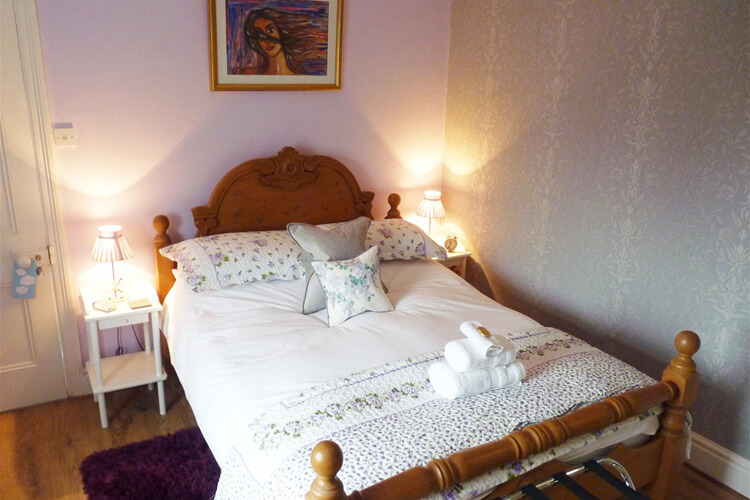 Elmsleigh Bed And Breakfast - Image 5 - UK Tourism Online