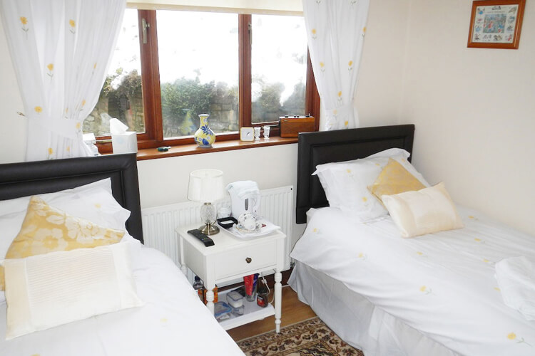 Erris Villa Bed & Breakfast - Image 4 - UK Tourism Online