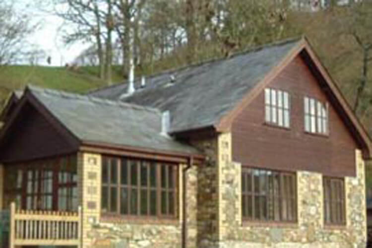 Gaer Cottage & The Hereford Lodge - Image 1 - UK Tourism Online