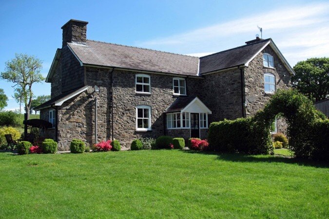 Gwaenynog Farmhouse B&B Thumbnail | Welshpool - Powys | UK Tourism Online