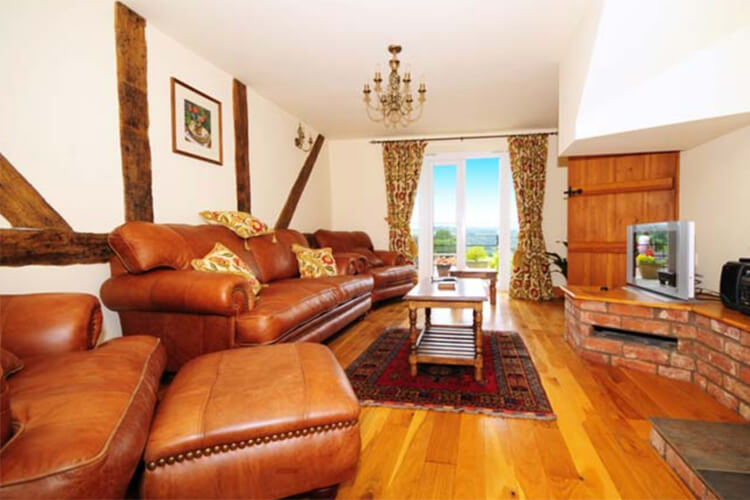 Llanoddian Isaf Cottages - Image 3 - UK Tourism Online