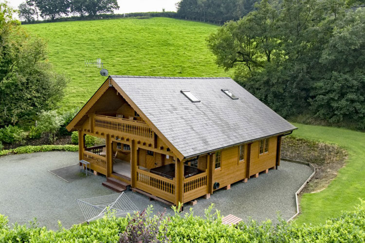 Luxury Lodges Wales - Image 1 - UK Tourism Online