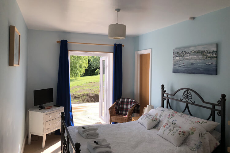 Offa's Dyke Lodge B&B Gladestry - Image 2 - UK Tourism Online