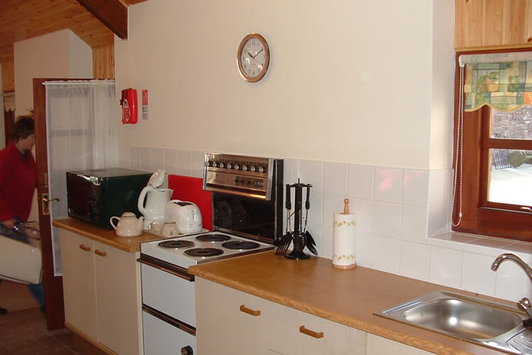 Penstar Bunkhouse & Cottage - Image 4 - UK Tourism Online