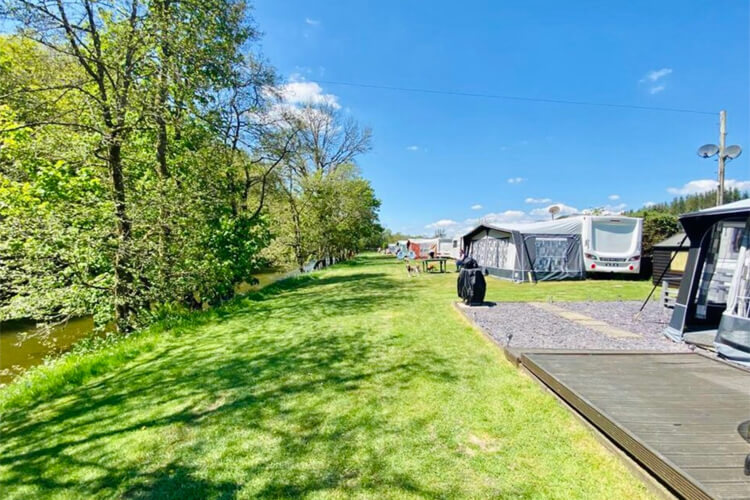 Riverside Caravan & Camping Park - Image 2 - UK Tourism Online