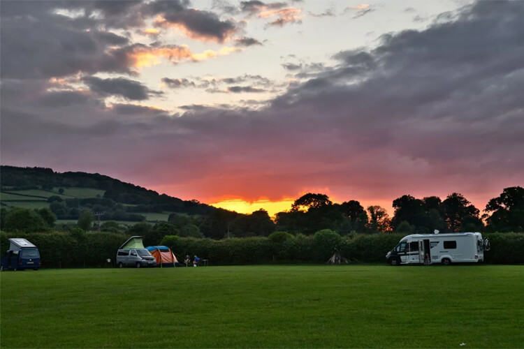 Talybont Farm - Image 3 - UK Tourism Online