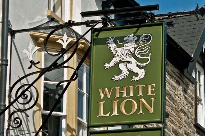 The White Lion Hotel Thumbnail | Machynlleth - Powys | UK Tourism Online