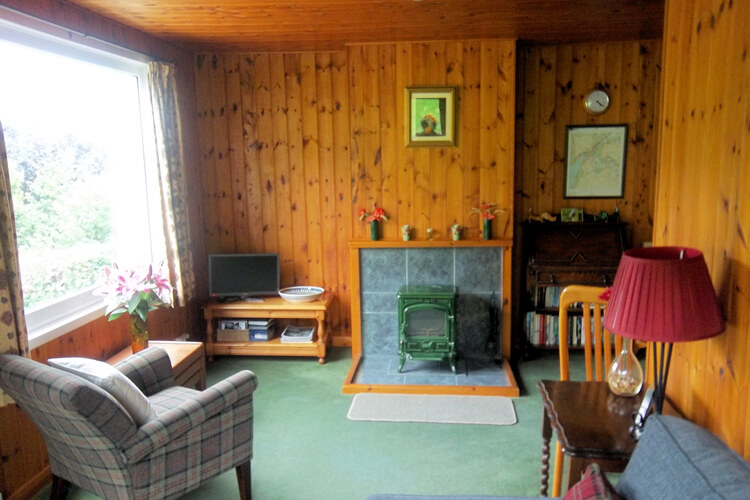 Tyn-y-Castell Cottage - Image 3 - UK Tourism Online