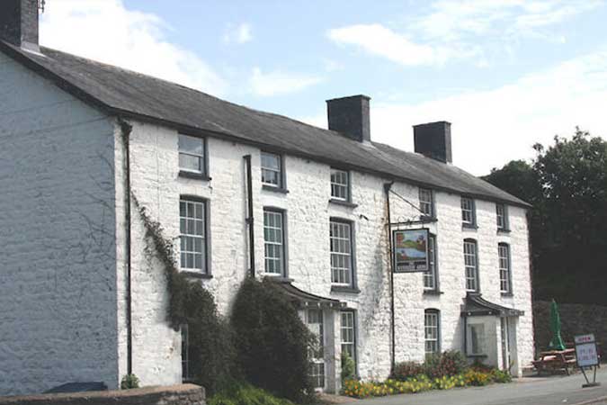 Wynnstay Arms Hotel Thumbnail | Llanbrynmair - Powys | UK Tourism Online