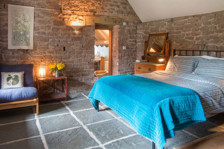 Hareley Barn - Image 3 - UK Tourism Online