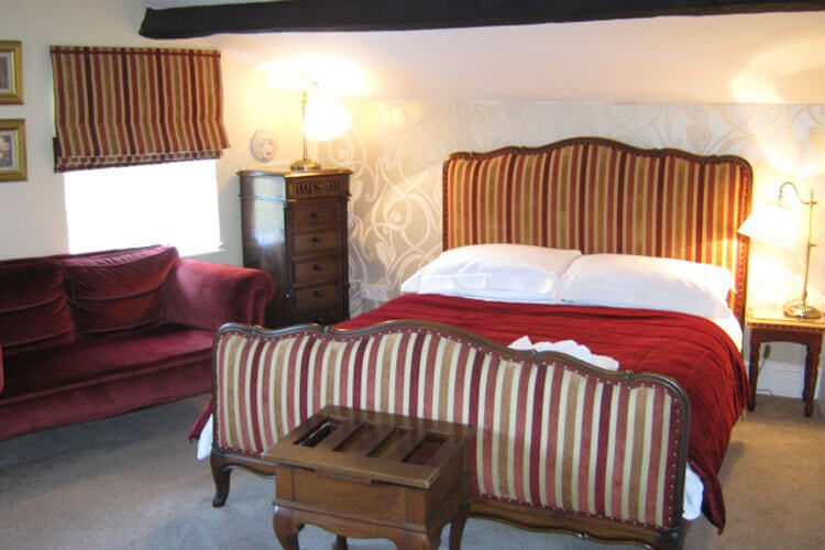 Holly Tree Bed and Breakfast - Image 2 - UK Tourism Online