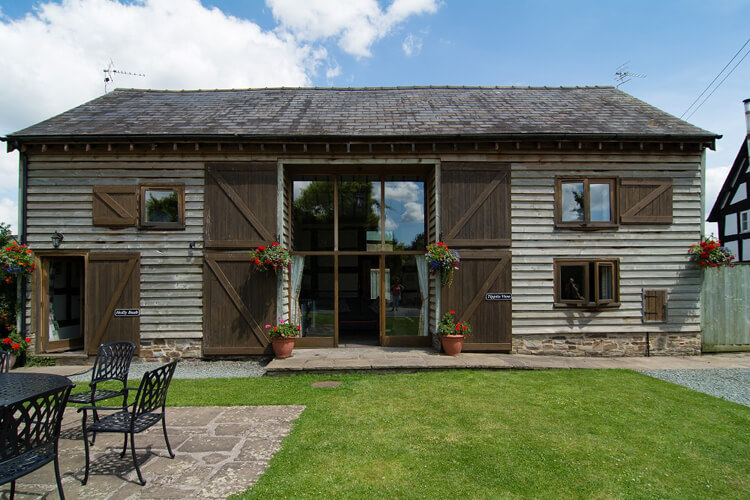 Luntley Court Farm Holiday Cottages - Image 2 - UK Tourism Online