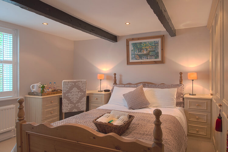 Marsh House Farm Bed and Breakfast - Image 3 - UK Tourism Online
