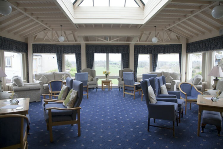Merton House Holiday Hotel - Image 5 - UK Tourism Online