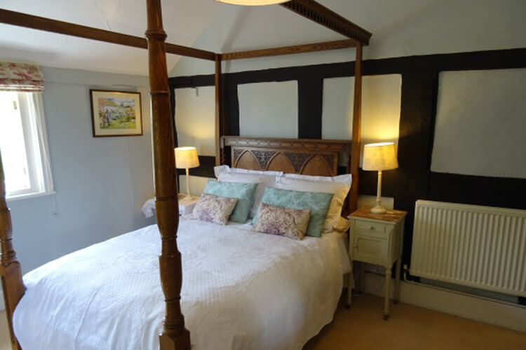 Moor Court Farm B&B - Image 2 - UK Tourism Online