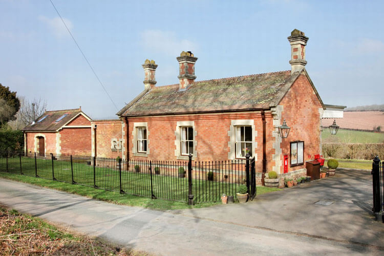 Rowden Mill Station - Image 2 - UK Tourism Online