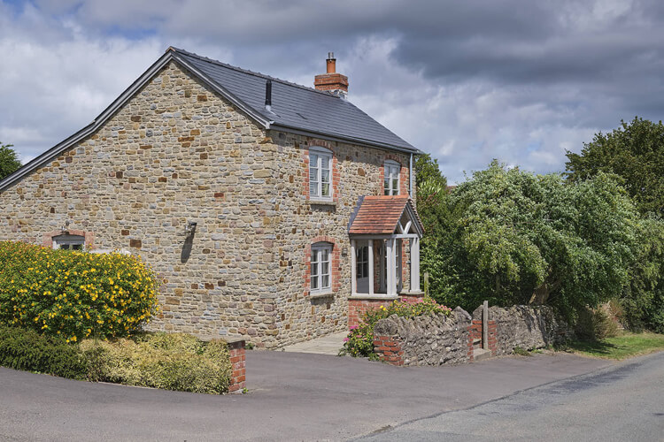 Stone Cottage - Image 1 - UK Tourism Online