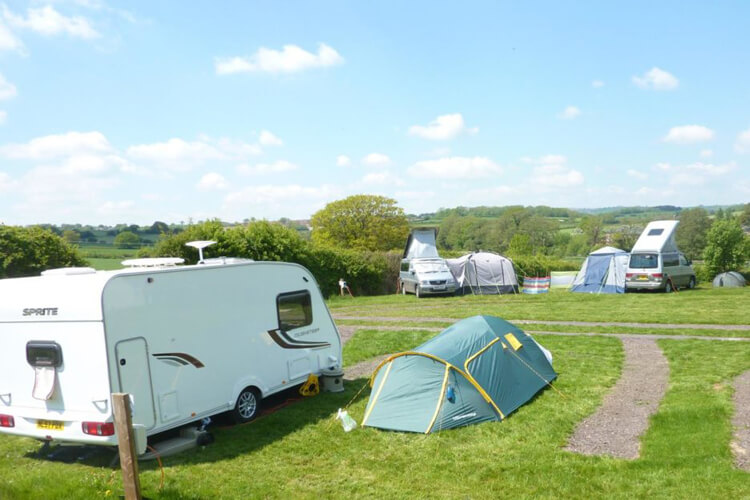 Trippenkennett Farm Campsite - Image 3 - UK Tourism Online