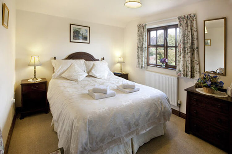 Ashford Holiday Cottages - Image 2 - UK Tourism Online