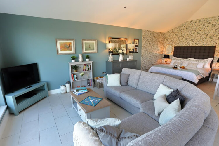 The Boat House Lodge - Image 2 - UK Tourism Online