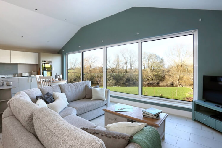 The Boat House Lodge - Image 3 - UK Tourism Online