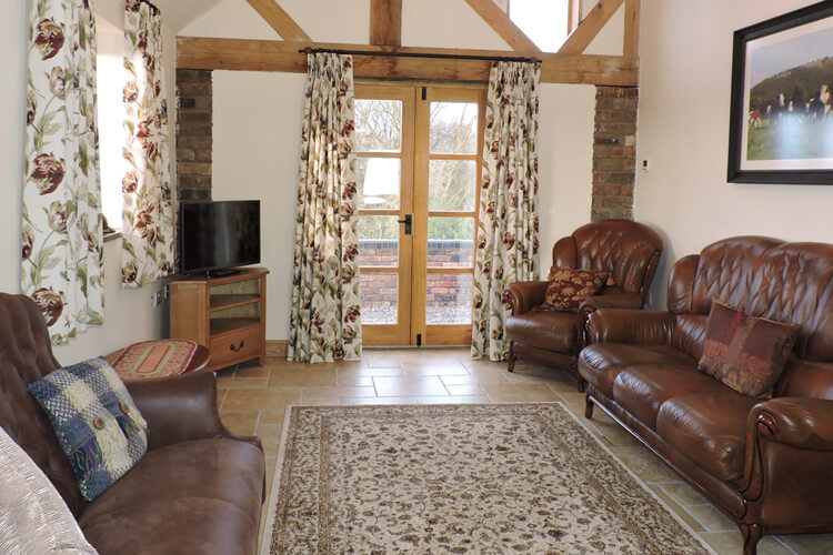 Morrells Wood Farm Cottages - Image 4 - UK Tourism Online