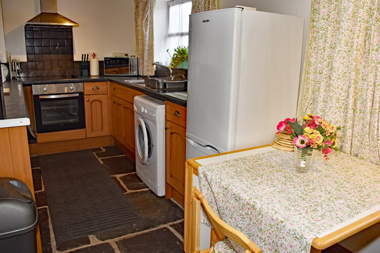 Nant Lane Cottage - Image 3 - UK Tourism Online