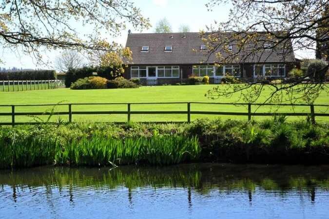 Newton Meadows Holiday Cottages Thumbnail | Shrewsbury - Shropshire | UK Tourism Online