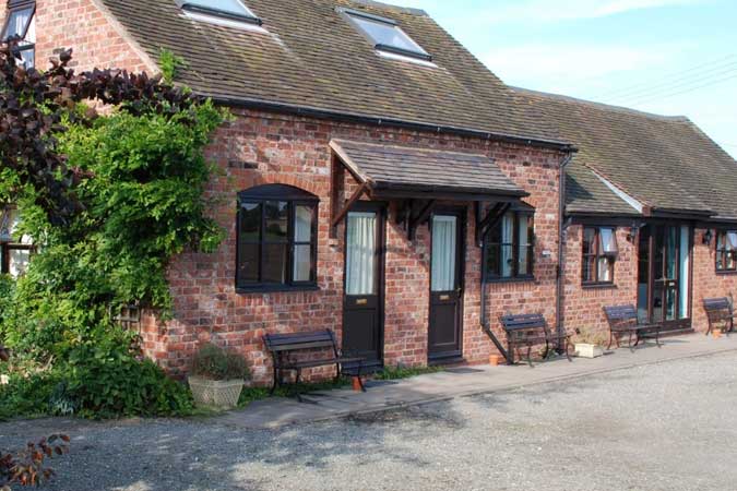 Ryton Farm Holiday Cottages & Fishing Pools Thumbnail | Shrewsbury - Shropshire | UK Tourism Online