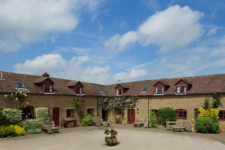 Sutton Court Farm Cottages - Image 1 - UK Tourism Online
