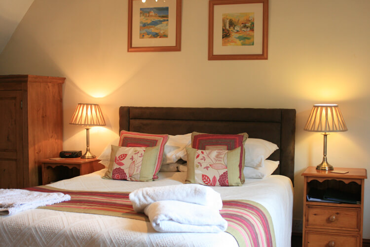 The Crown Country Inn - Image 2 - UK Tourism Online