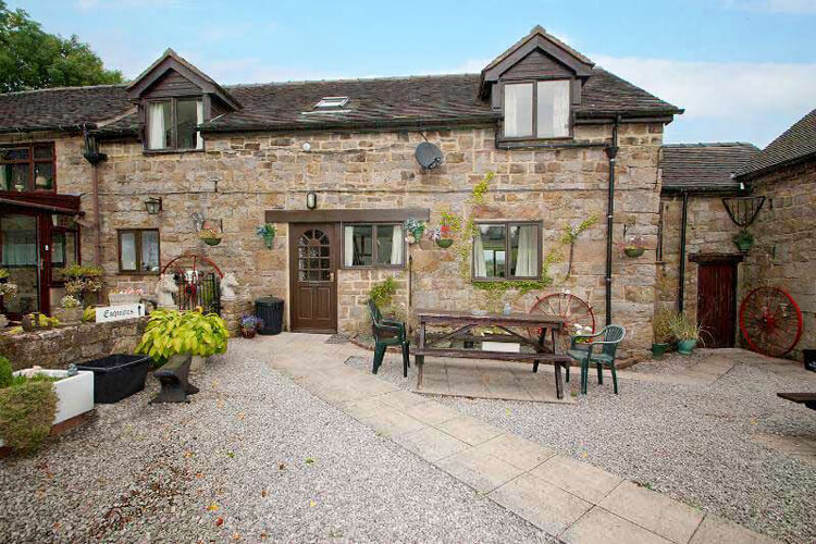 Broomyshaw Country Cottages - Image 1 - UK Tourism Online