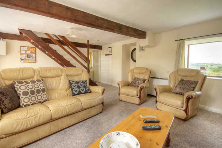 Broomyshaw Country Cottages - Image 2 - UK Tourism Online